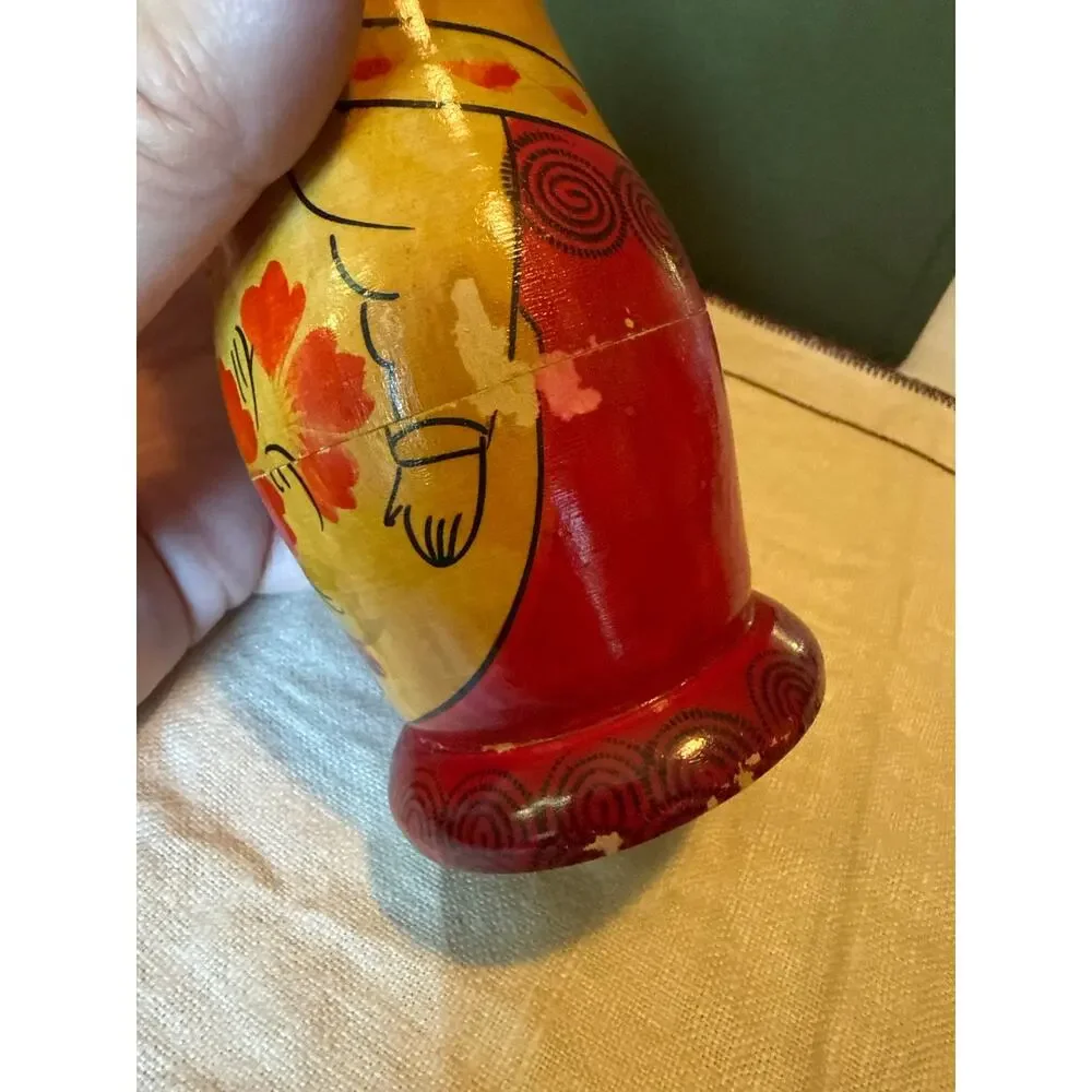USSR Matryoshka • 5‑Piece Floral Nesting Doll • Vintage